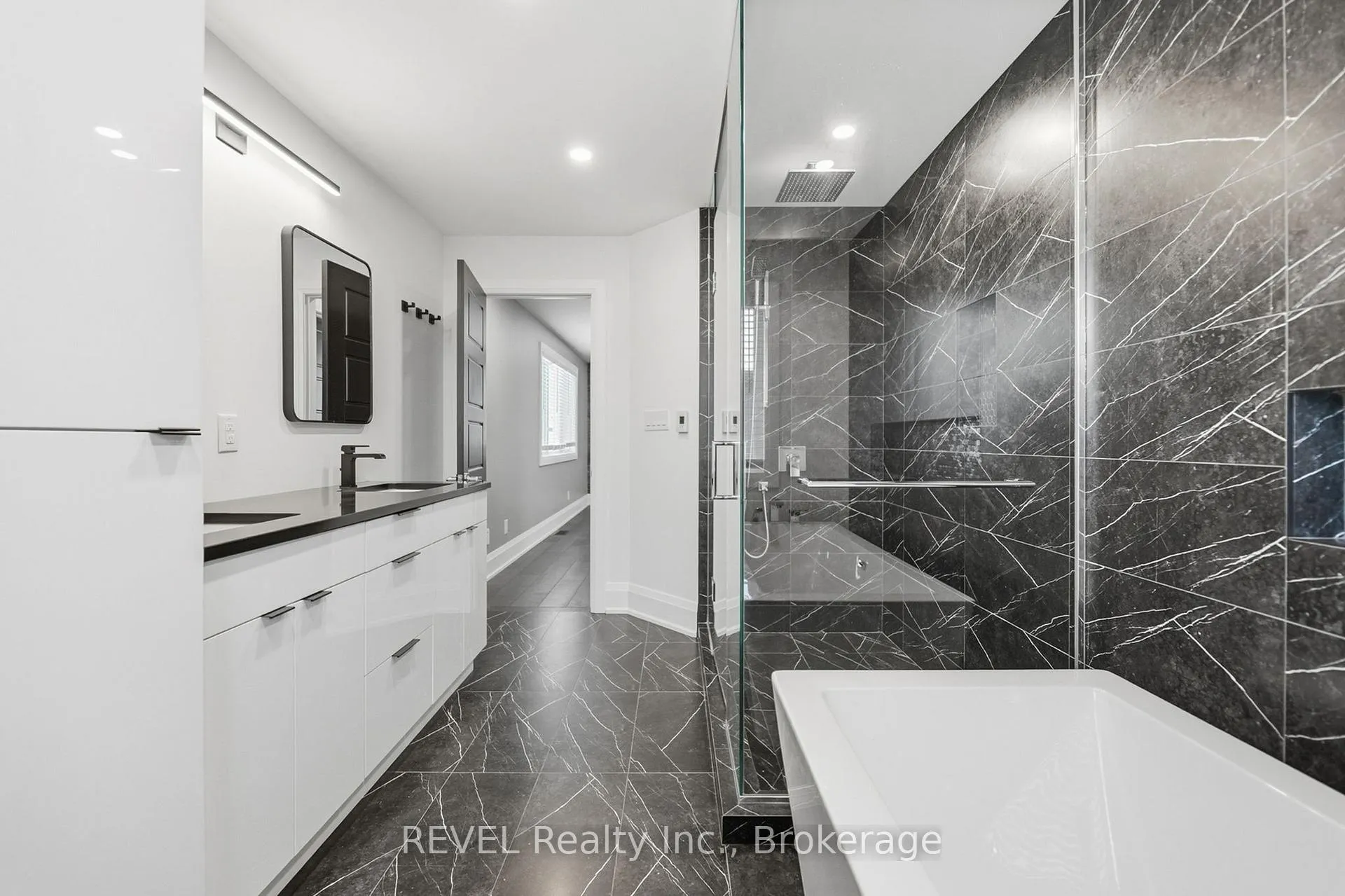 Photo 33 of 7641 Drummond Road, Niagara Falls, Oldfield — HOMEH