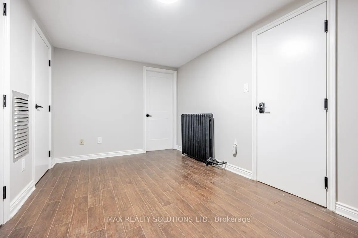 Photo 11 of Unit Lower, 38 St Germain Avenue, Toronto, Lawrence Park North — HOMEH