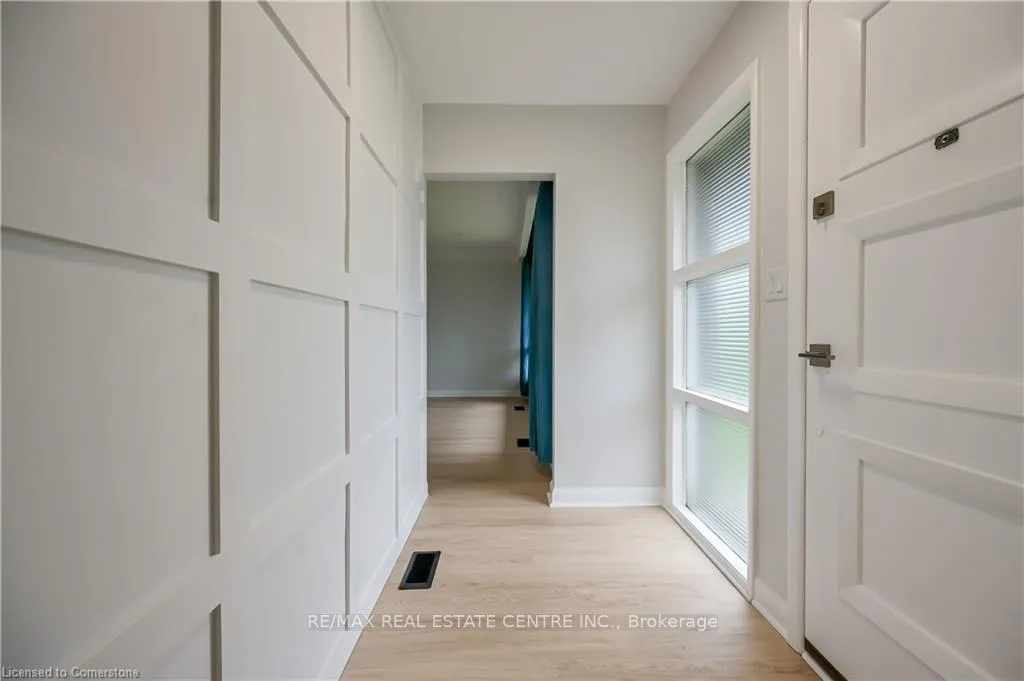 Photo 14 of Unit Upper, 738 Mohawk Road E, Hamilton, Hampton Heights — HOMEH