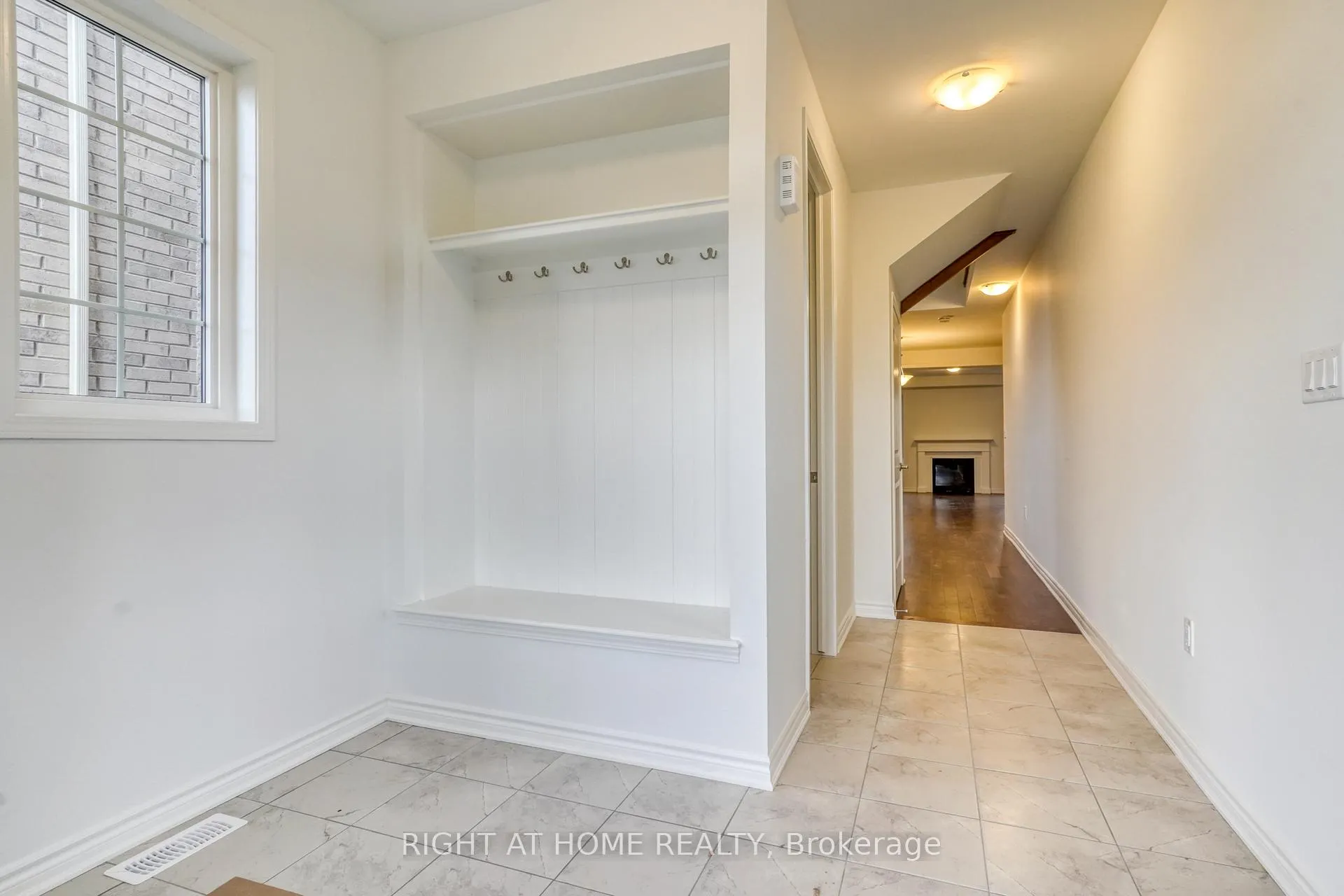 Photo 6 of 3092 Paperbirch Trail, Pickering, Rural Pickering — HOMEH