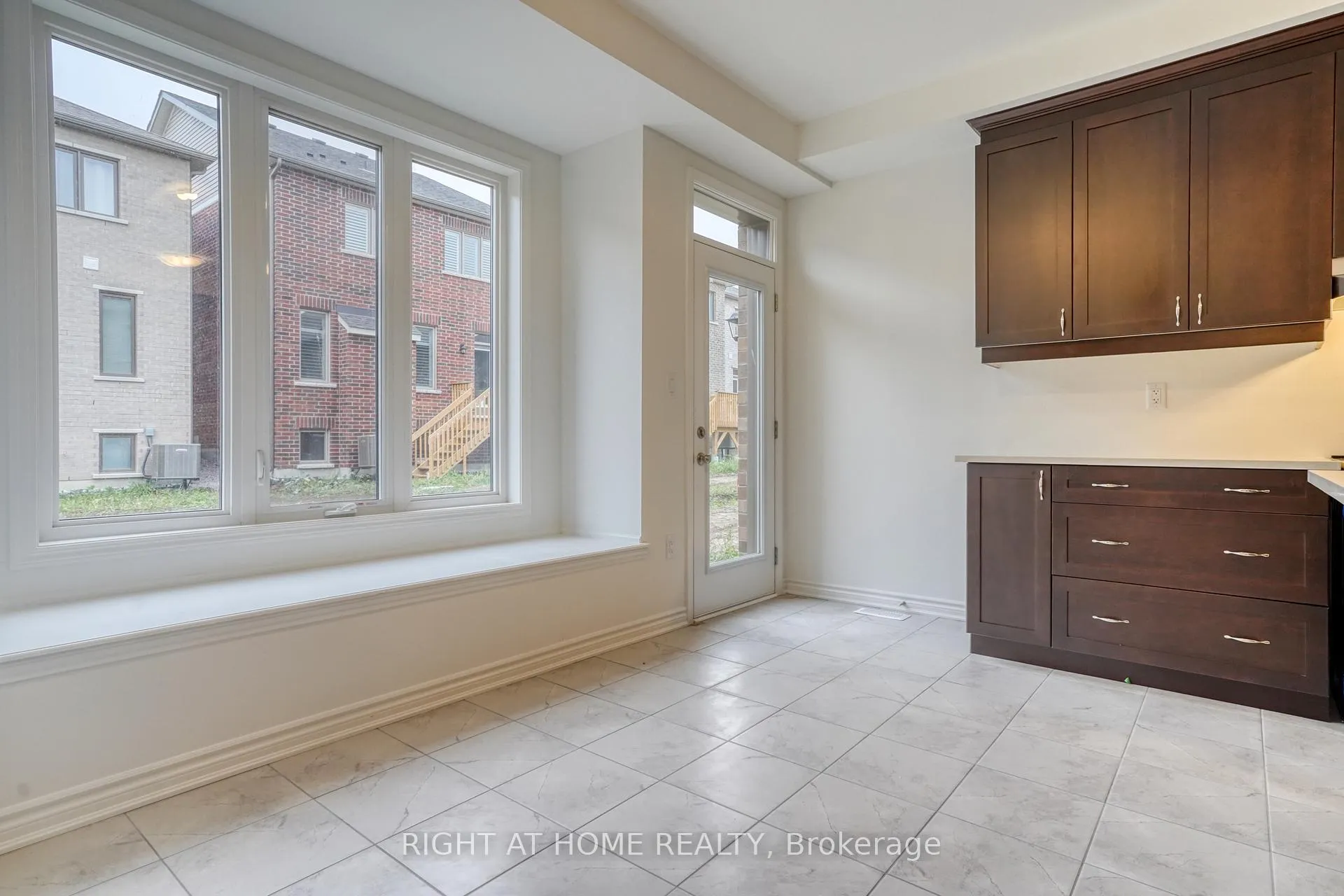 Photo 18 of 3092 Paperbirch Trail, Pickering, Rural Pickering — HOMEH