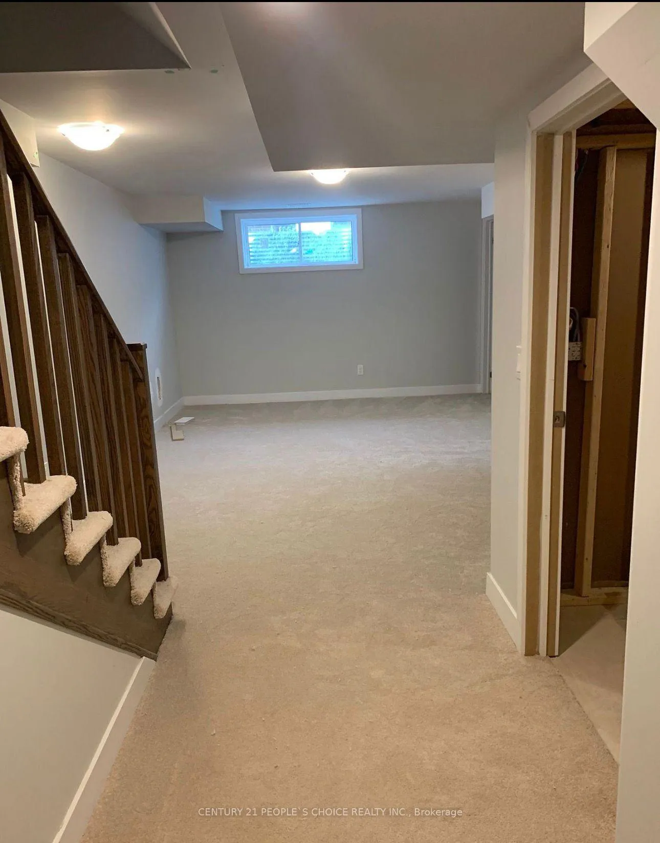 Photo 4 of 1103 Thompson Drive, Oshawa, Kedron — HOMEH