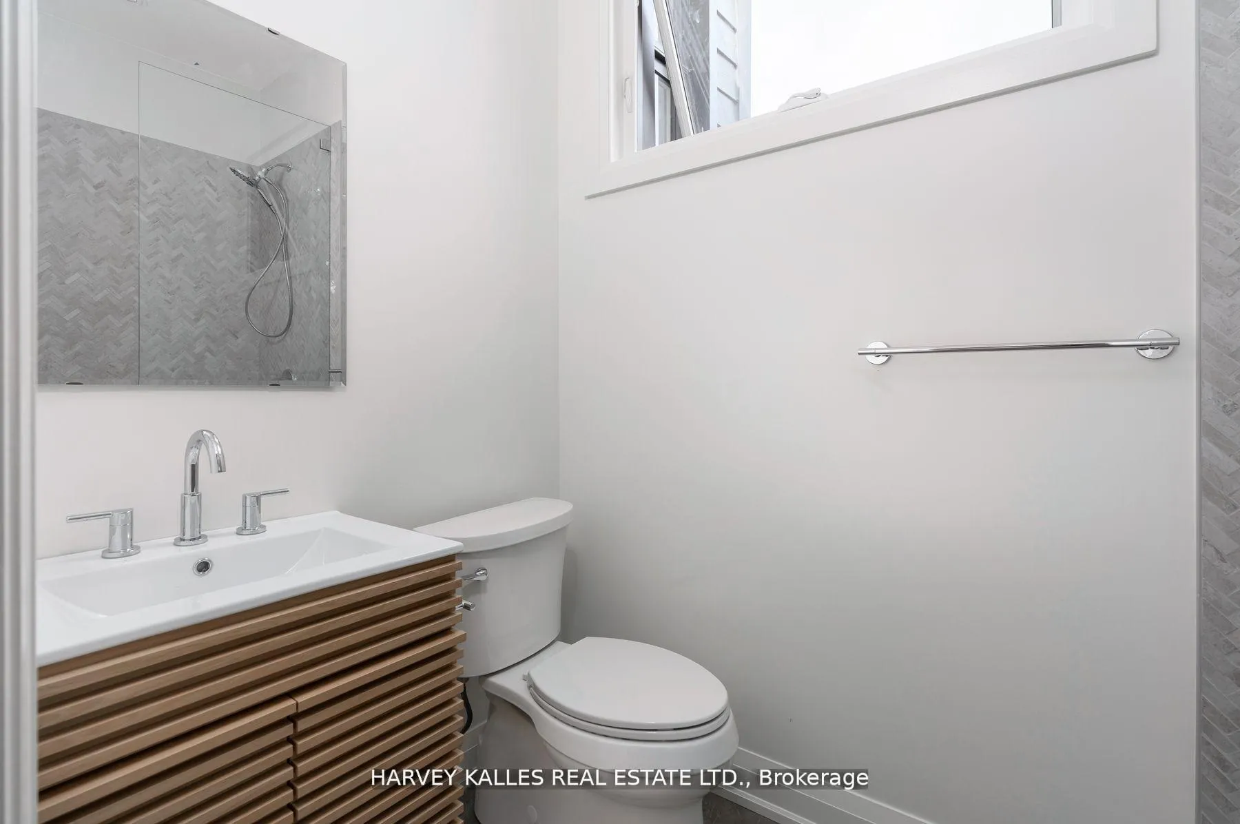Photo 9 of Unit 4 (3rd Floor), 24 Sullivan Street, Toronto, Kensington-Chinatown — HOMEH