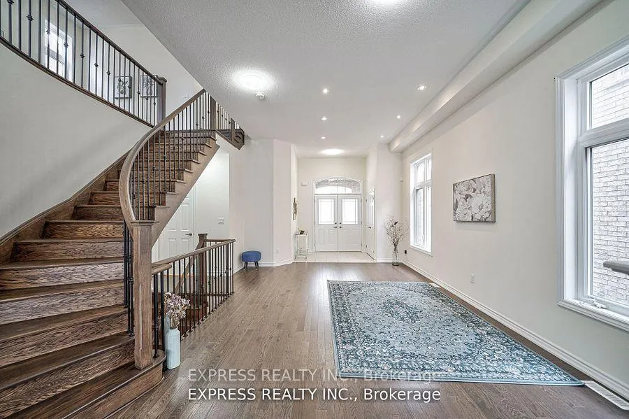 Photo 5 of 6 Morley Crescent, Whitby, Rolling Acres — HOMEH