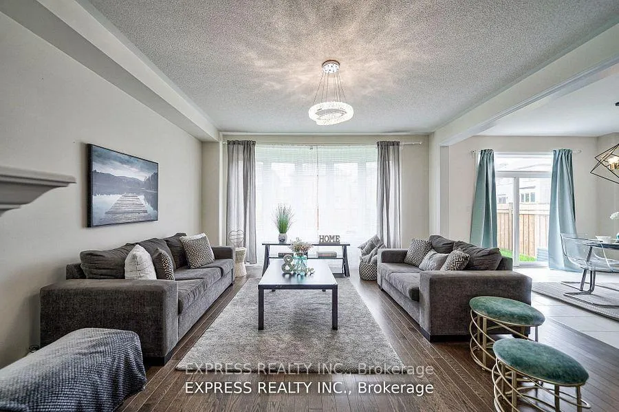 Photo 8 of 6 Morley Crescent, Whitby, Rolling Acres — HOMEH