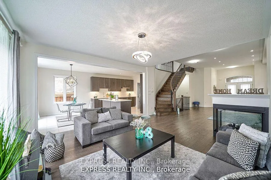 Photo 10 of 6 Morley Crescent, Whitby, Rolling Acres — HOMEH