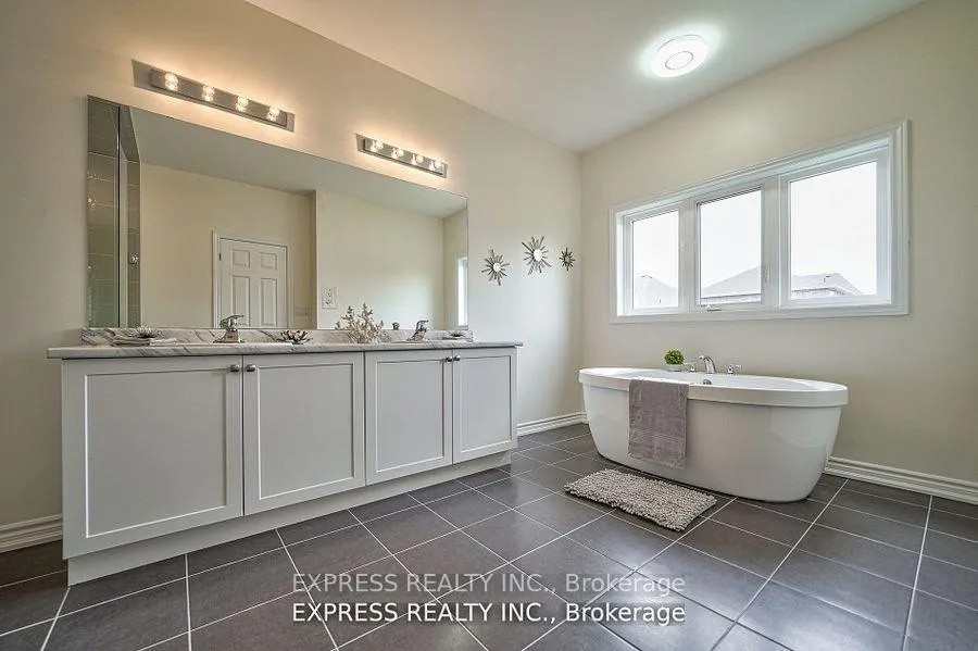 Photo 23 of 6 Morley Crescent, Whitby, Rolling Acres — HOMEH