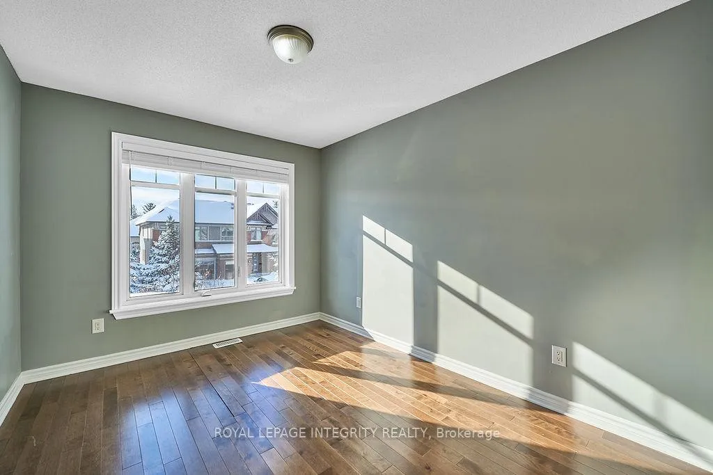 Photo 32 of 950 Fletcher Circle, Ottawa, Kanata - Kanata Lakes/Heritage Hills — HOMEH