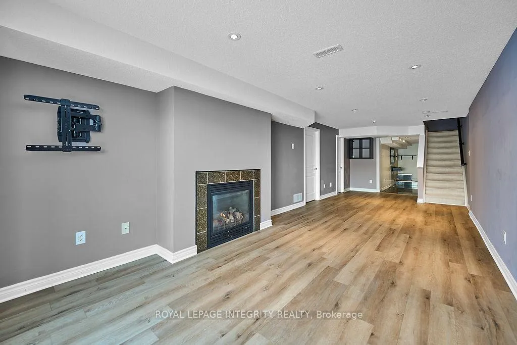 Photo 42 of 950 Fletcher Circle, Ottawa, Kanata - Kanata Lakes/Heritage Hills — HOMEH