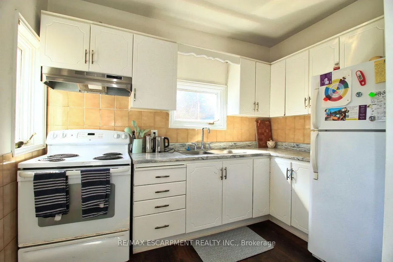 Photo 8 of 20 Alexander Street, Hamilton, Kirkendall — HOMEH