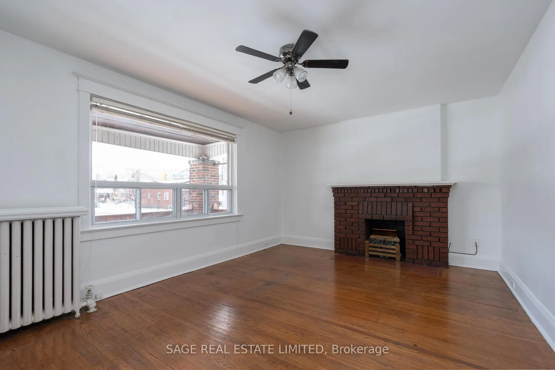 Photo 8 of Unit A, 764 Coxwell Avenue, Toronto, Woodbine Corridor — HOMEH