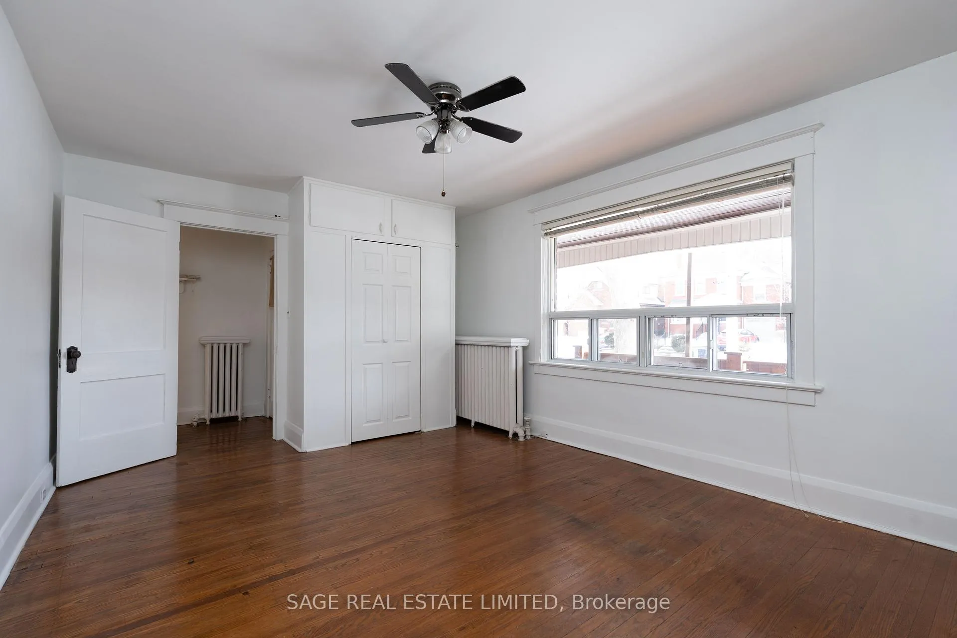 Photo 9 of Unit A, 764 Coxwell Avenue, Toronto, Woodbine Corridor — HOMEH
