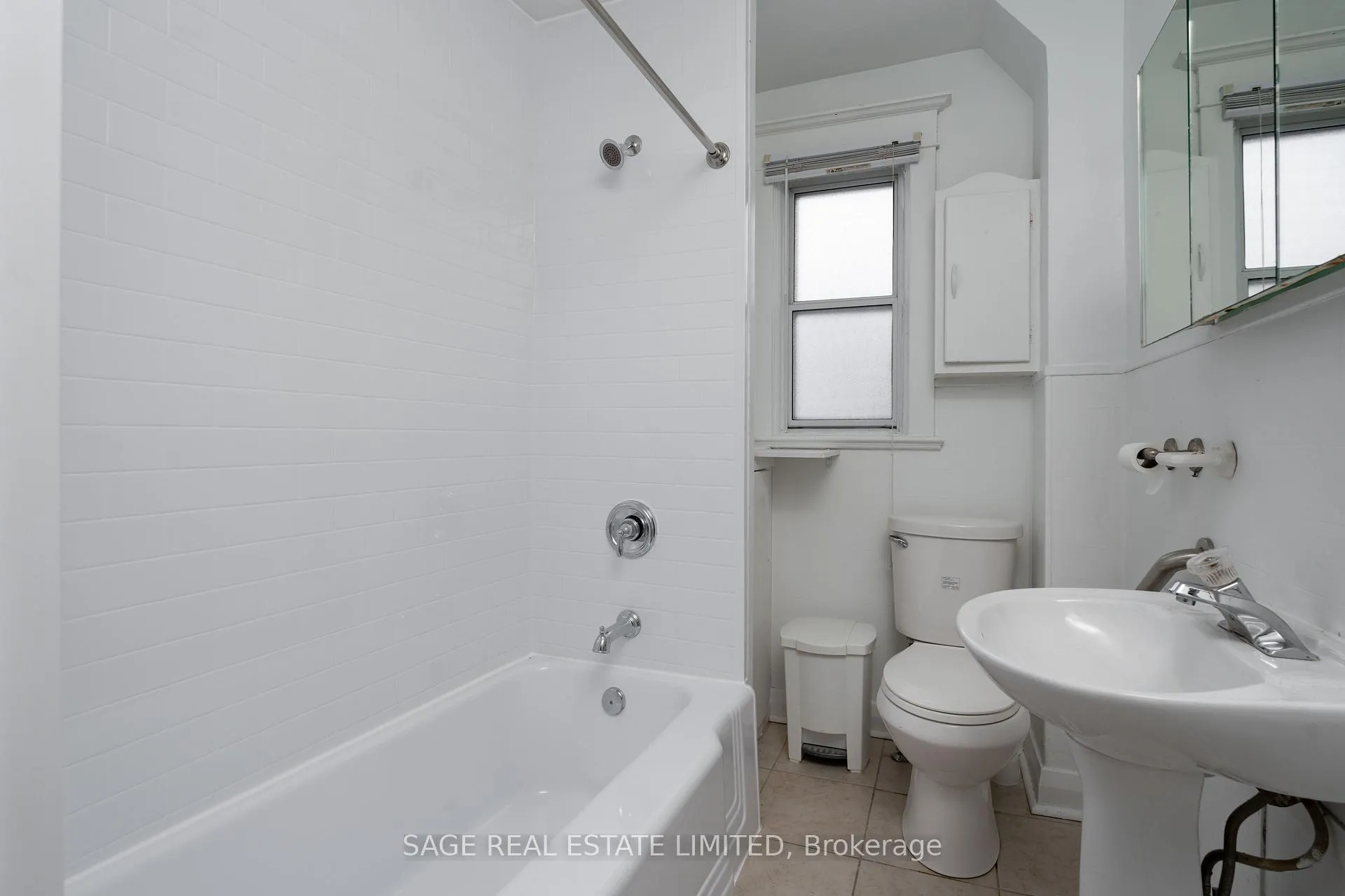 Photo 14 of Unit A, 764 Coxwell Avenue, Toronto, Woodbine Corridor — HOMEH