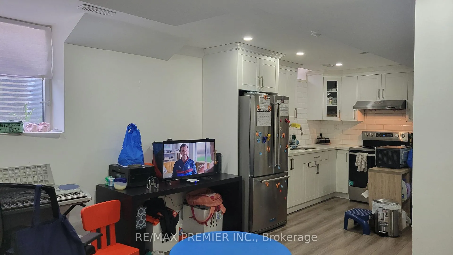Photo 4 of Unit Basement, 99 Cabinet Crescent, Vaughan, West Woodbridge — HOMEH