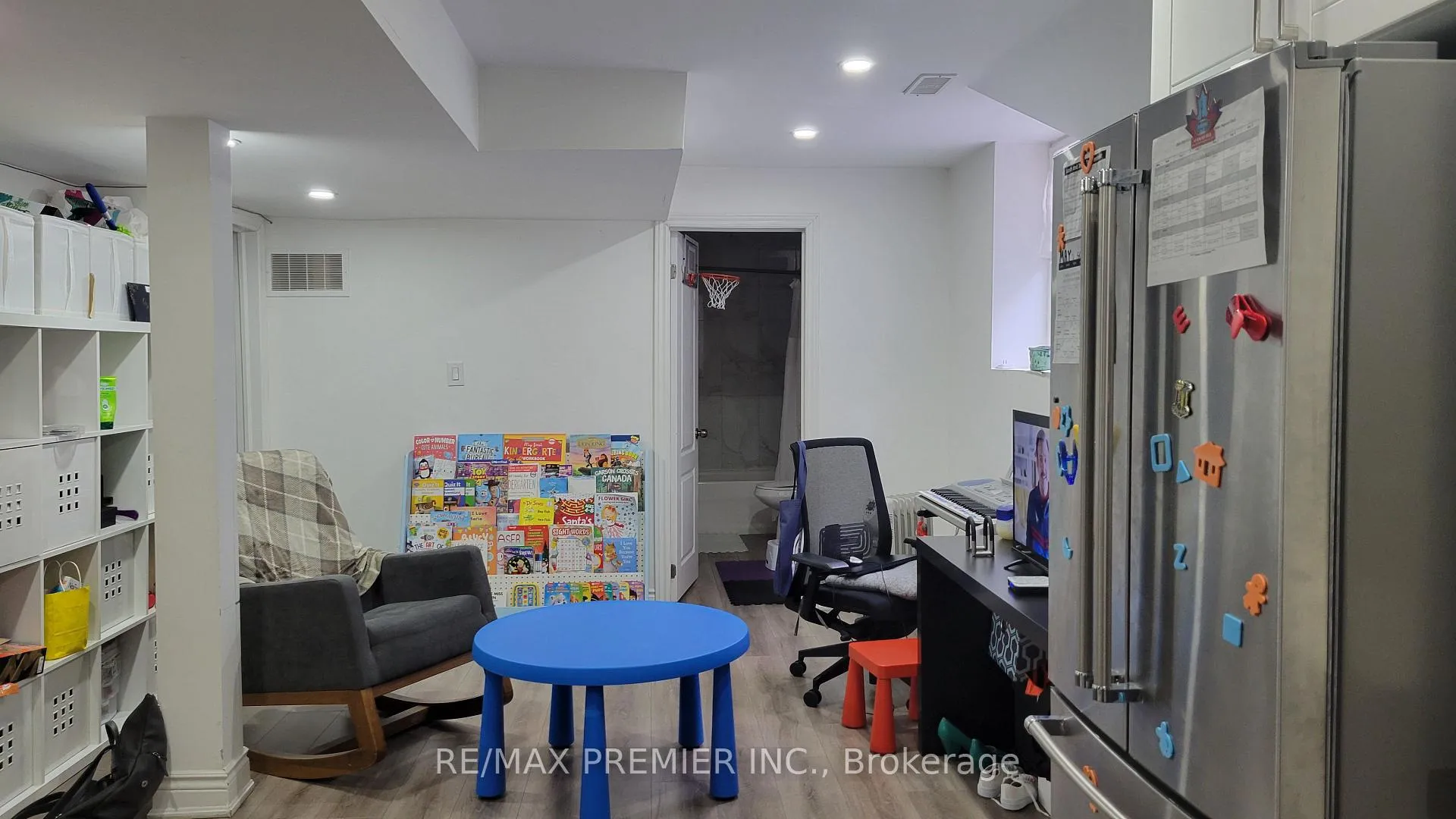 Photo 6 of Unit Basement, 99 Cabinet Crescent, Vaughan, West Woodbridge — HOMEH