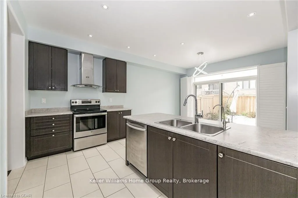 Photo 12 of 29 Mull Avenue, Haldimand — HOMEH