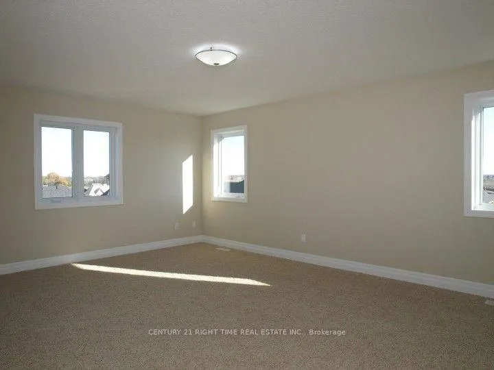 Photo 11 of 438 Zeller Drive, Kitchener — HOMEH