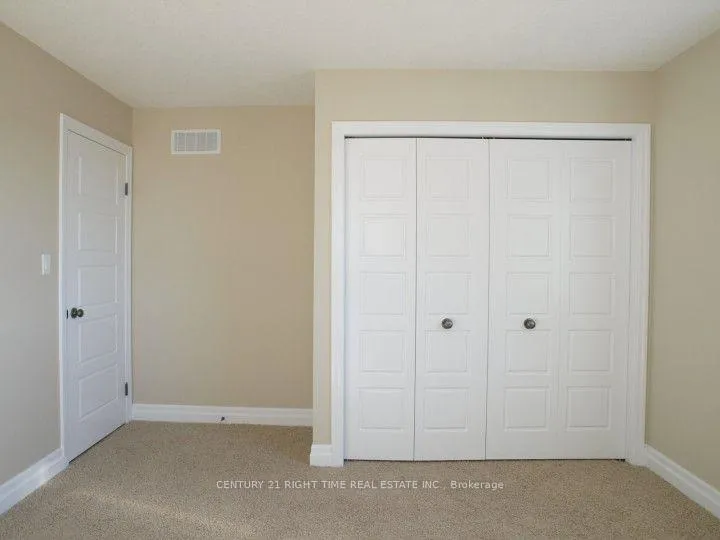 Photo 17 of 438 Zeller Drive, Kitchener — HOMEH