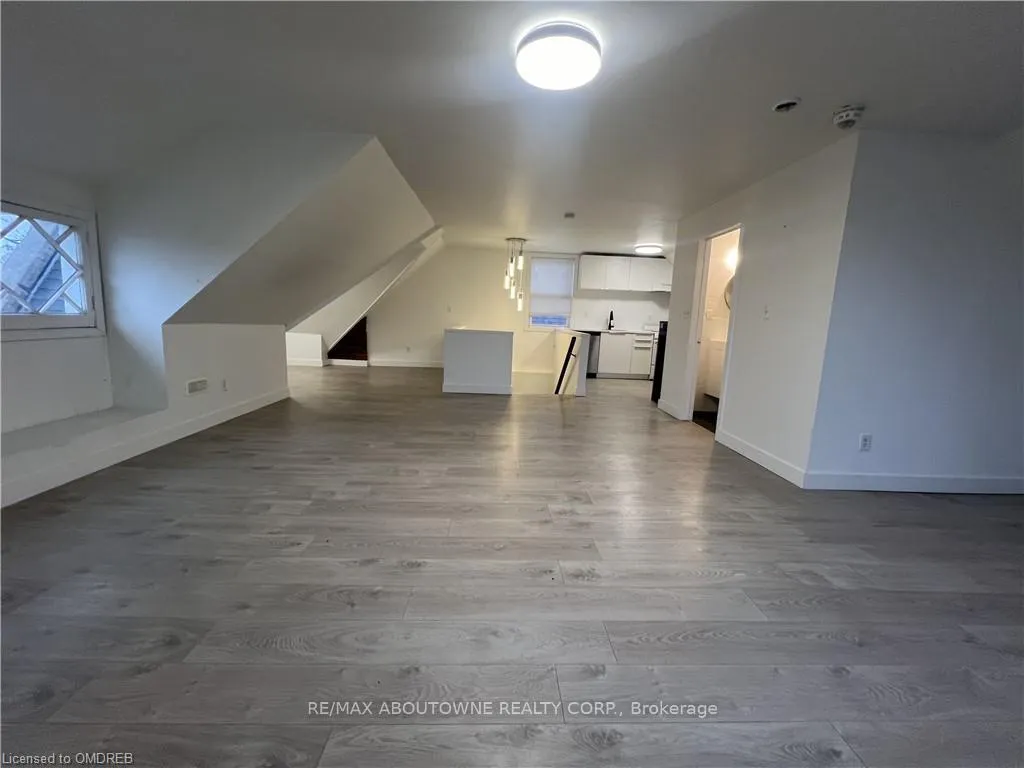 Photo 1 of Unit 3, 49 fairleigh Avenue S, Hamilton, Gibson — HOMEH