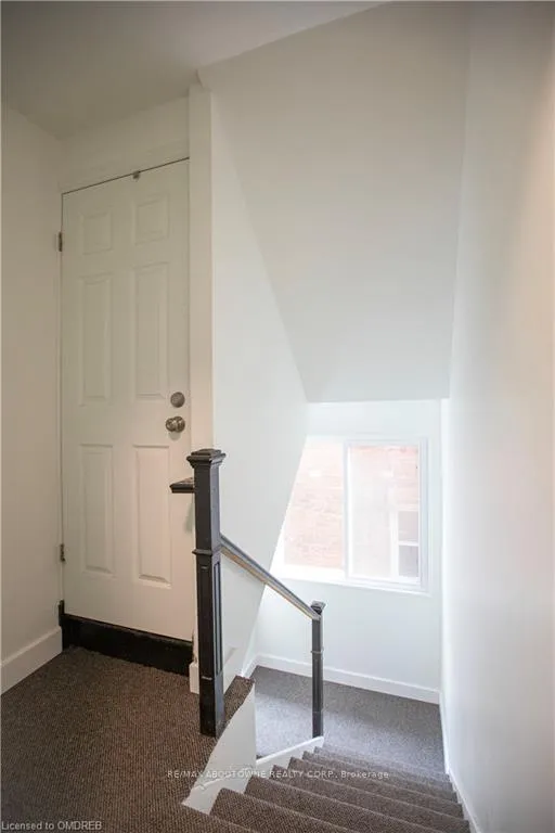 Photo 15 of Unit 3, 49 fairleigh Avenue S, Hamilton, Gibson — HOMEH