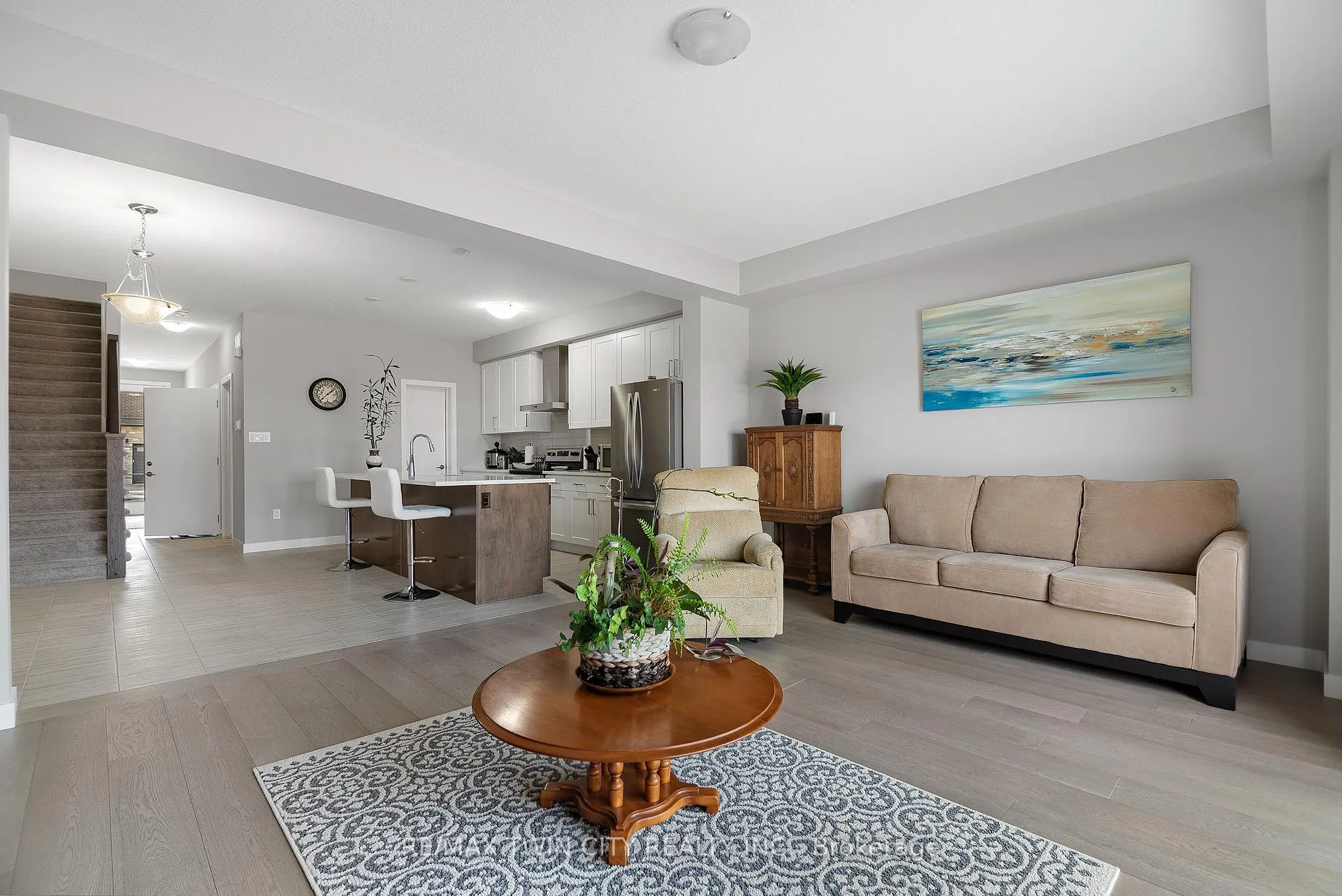 Photo 19 of 939 Robert Ferrie Drive, Kitchener, Doon South — HOMEH