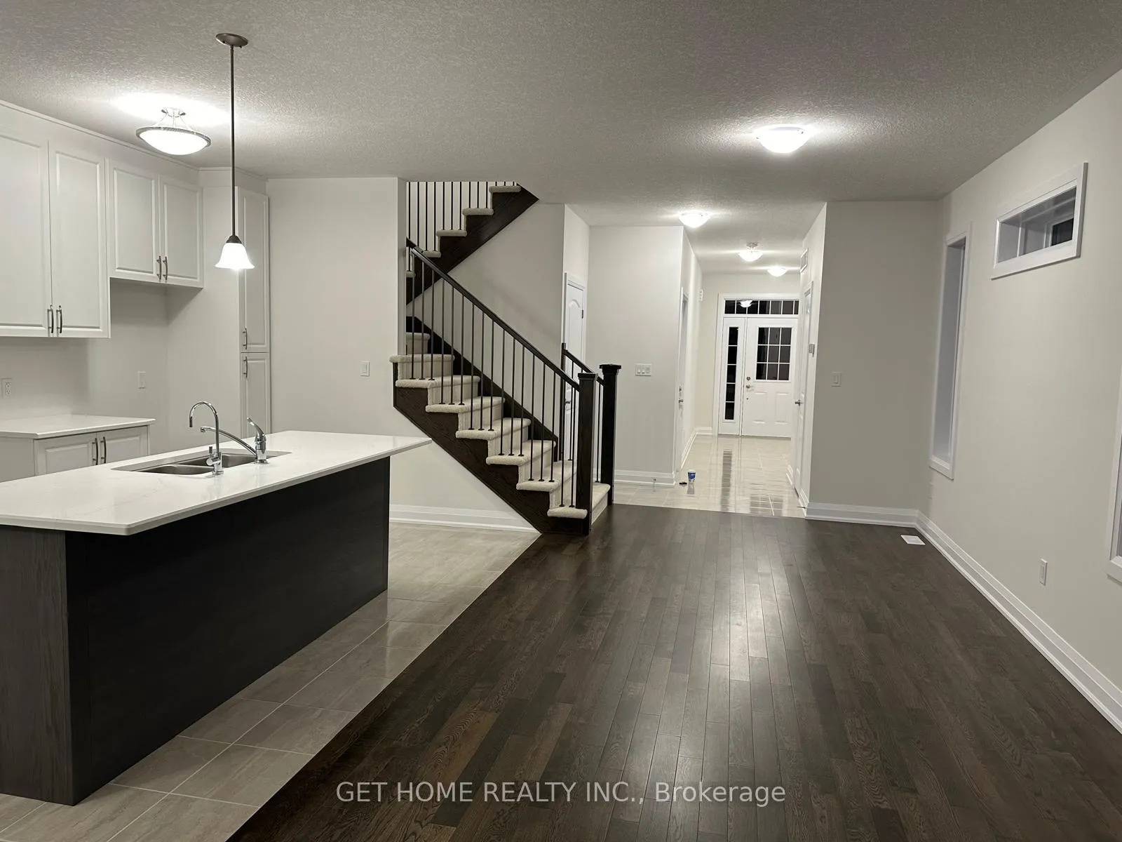 Photo 7 of 205 Benninger Drive, Kitchener — HOMEH
