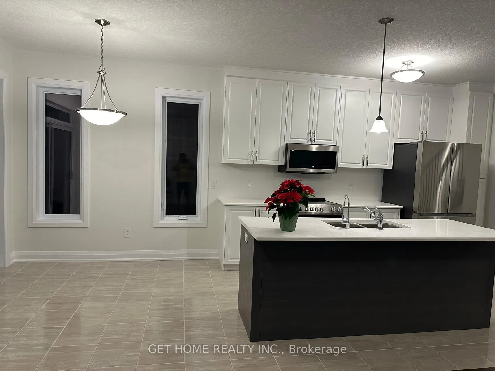 Photo 8 of 205 Benninger Drive, Kitchener — HOMEH