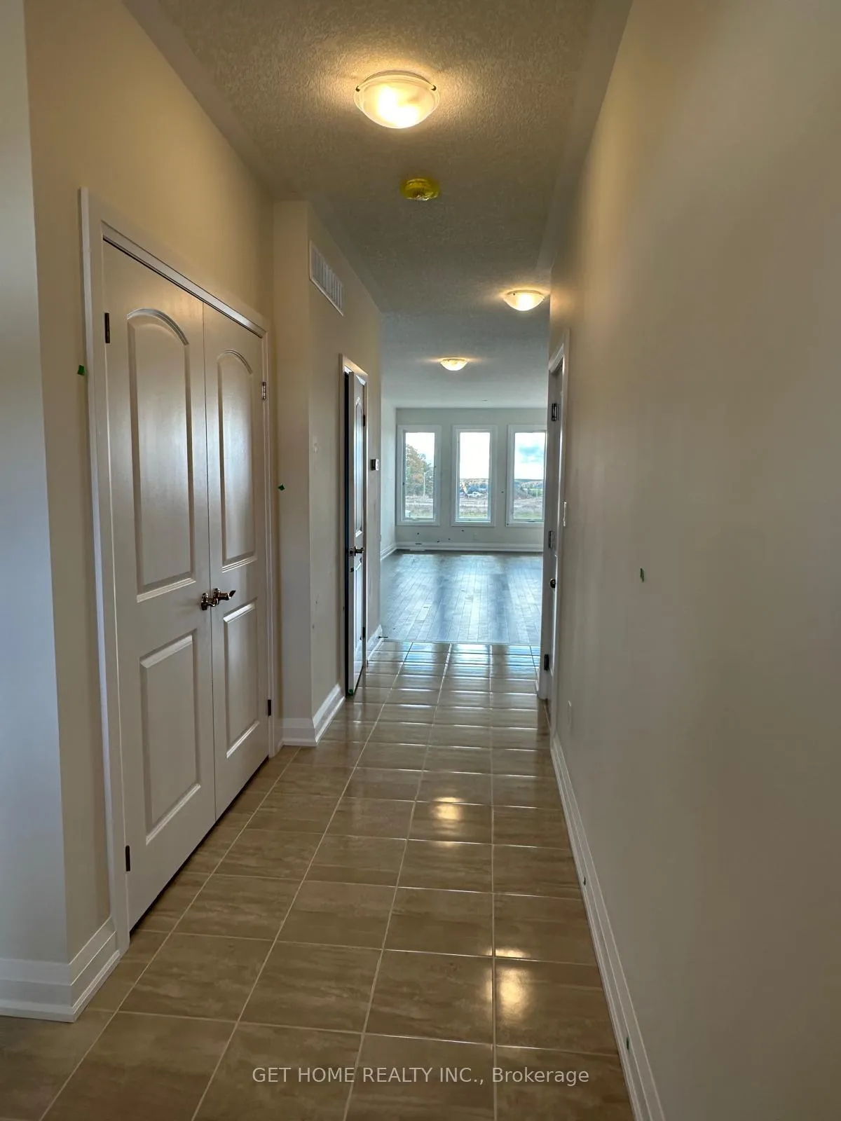 Photo 14 of 205 Benninger Drive, Kitchener — HOMEH