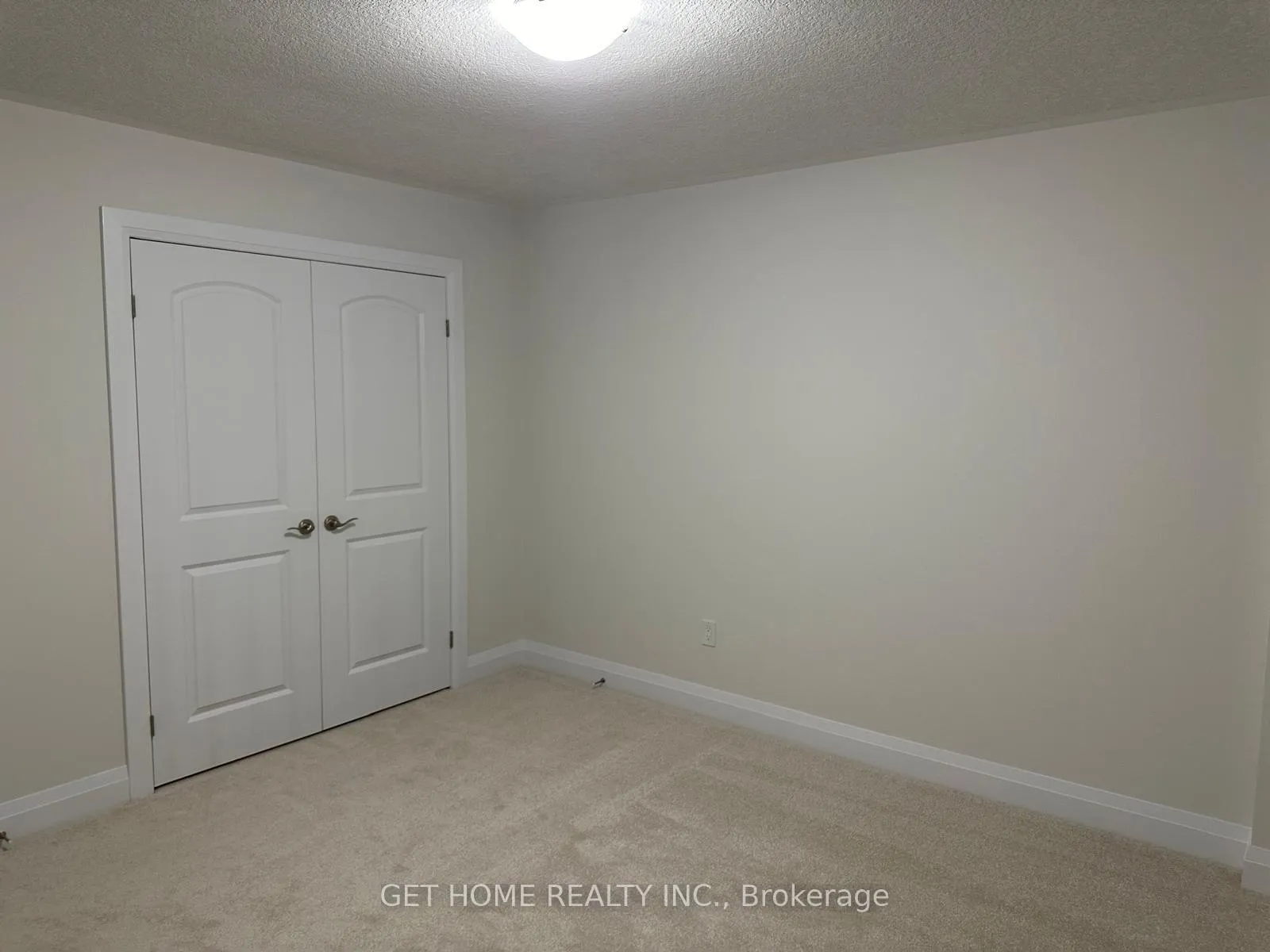 Photo 17 of 205 Benninger Drive, Kitchener — HOMEH