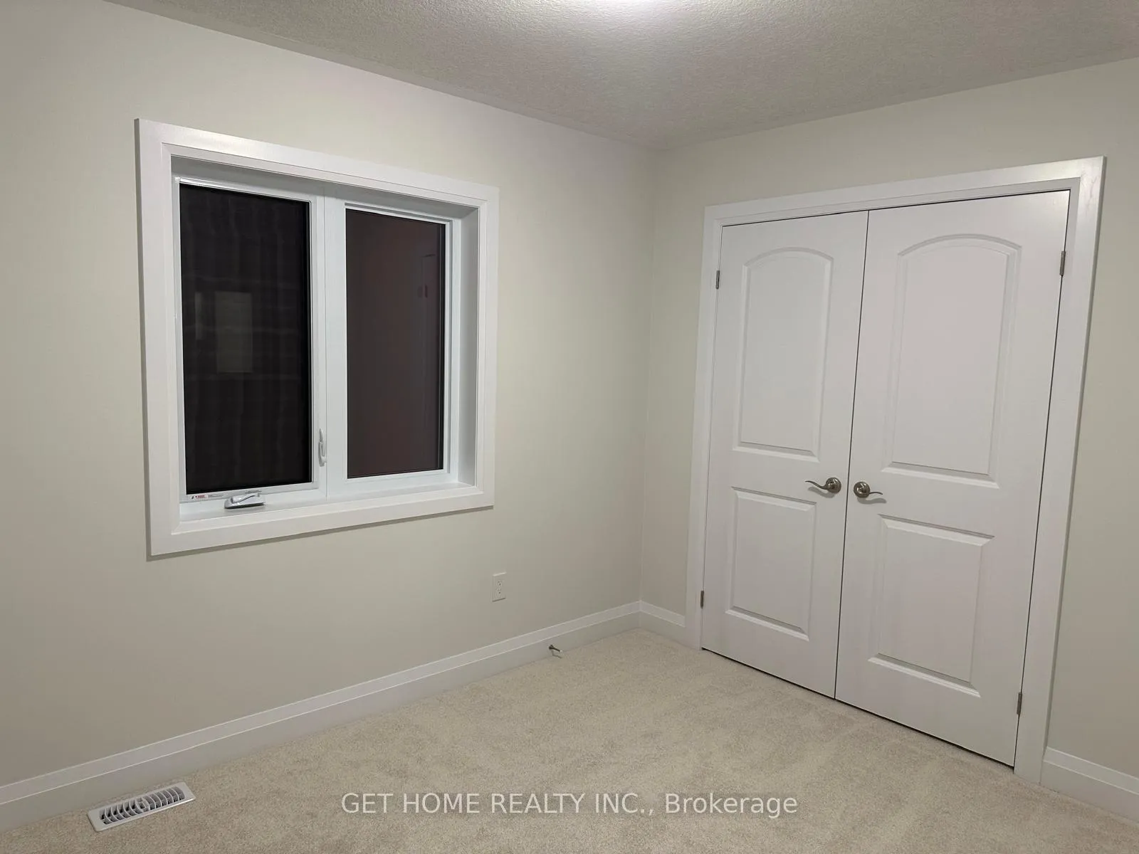 Photo 21 of 205 Benninger Drive, Kitchener — HOMEH