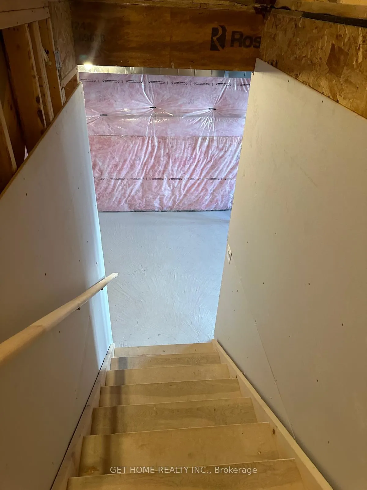 Photo 29 of 205 Benninger Drive, Kitchener — HOMEH