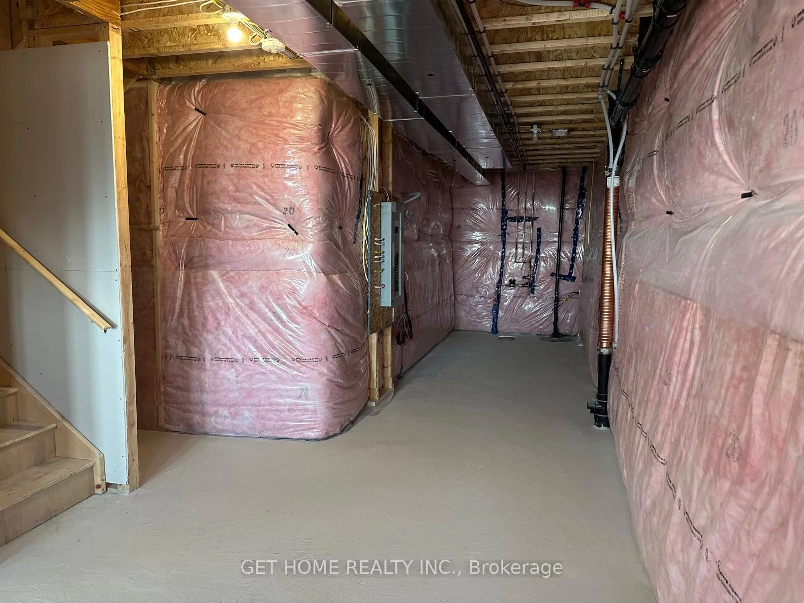 Photo 32 of 205 Benninger Drive, Kitchener — HOMEH