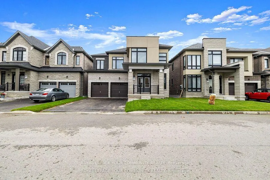 Photo 3 of 96 Weslock Crescent, Aurora, Bayview Northeast — HOMEH