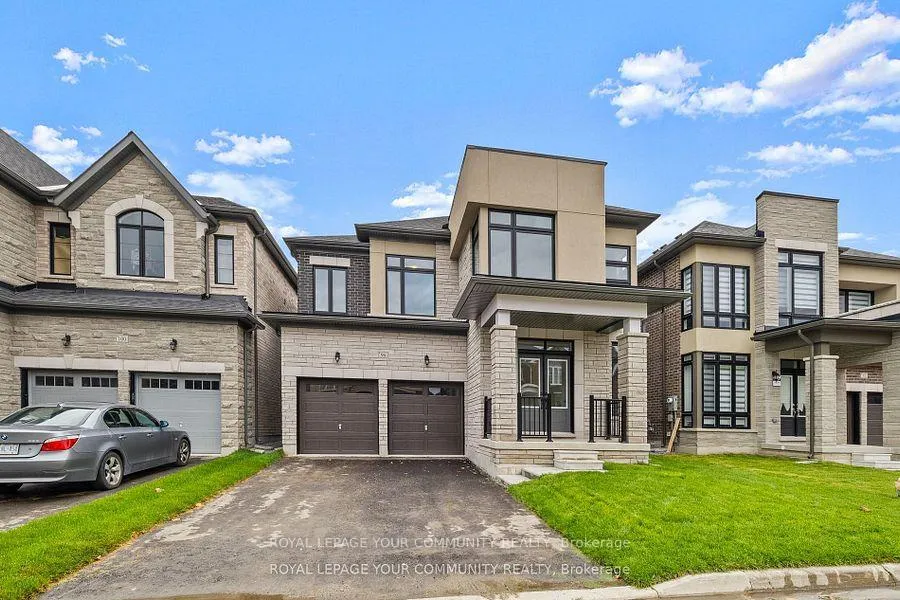 Photo 4 of 96 Weslock Crescent, Aurora, Bayview Northeast — HOMEH