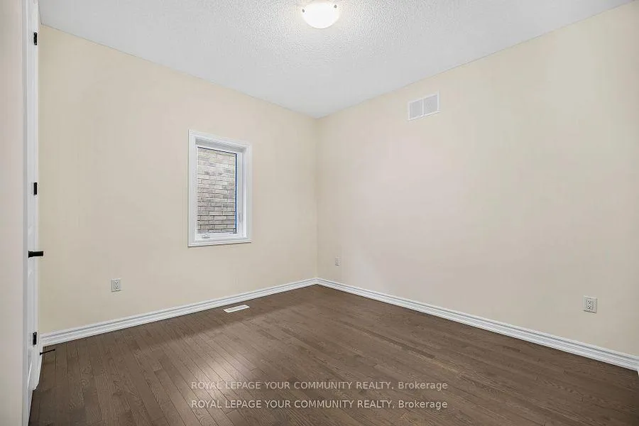 Photo 18 of 96 Weslock Crescent, Aurora, Bayview Northeast — HOMEH
