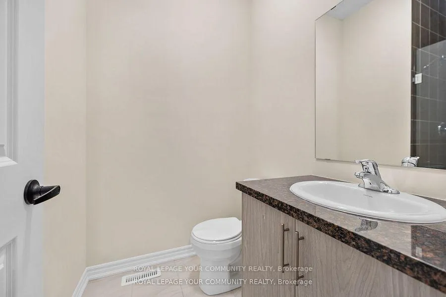 Photo 19 of 96 Weslock Crescent, Aurora, Bayview Northeast — HOMEH