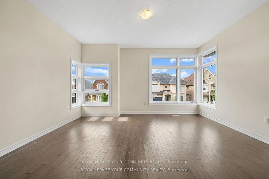 Photo 22 of 96 Weslock Crescent, Aurora, Bayview Northeast — HOMEH