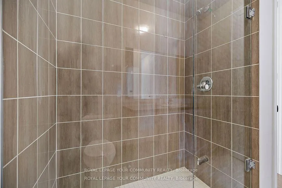 Photo 26 of 96 Weslock Crescent, Aurora, Bayview Northeast — HOMEH