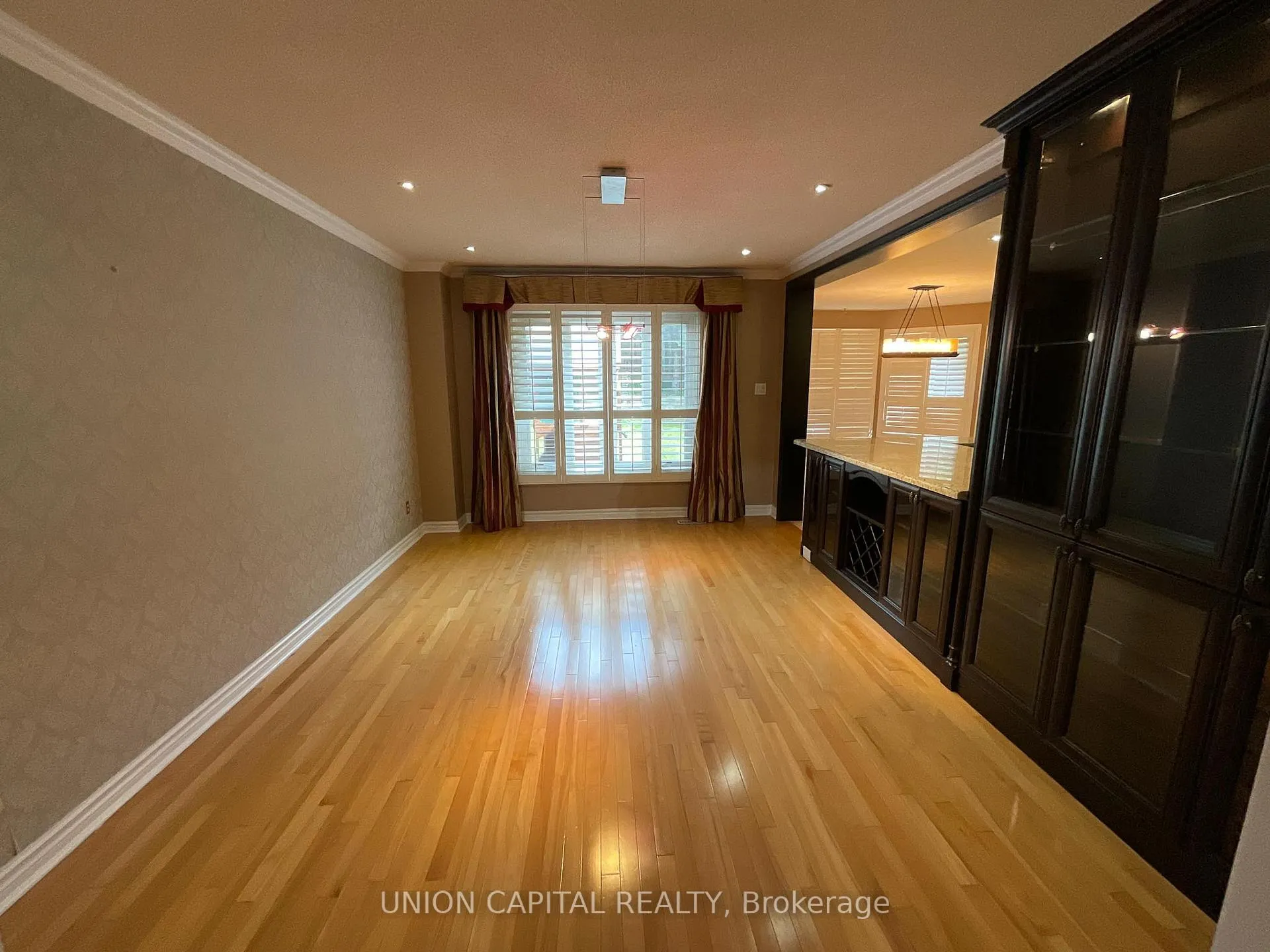 Photo 7 of 60 Brooklyn Crescent, Markham, Markville — HOMEH