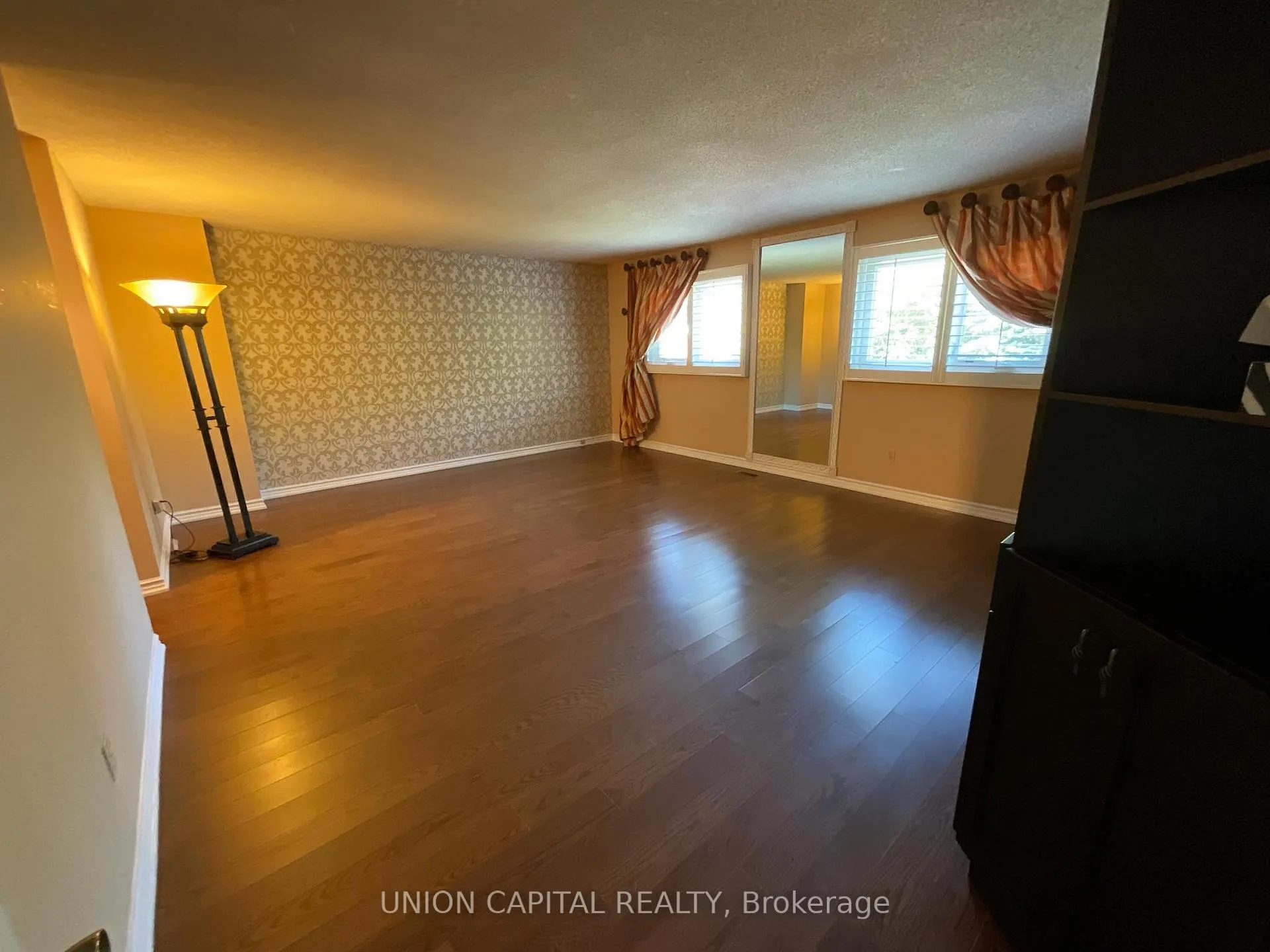 Photo 38 of 60 Brooklyn Crescent, Markham, Markville — HOMEH