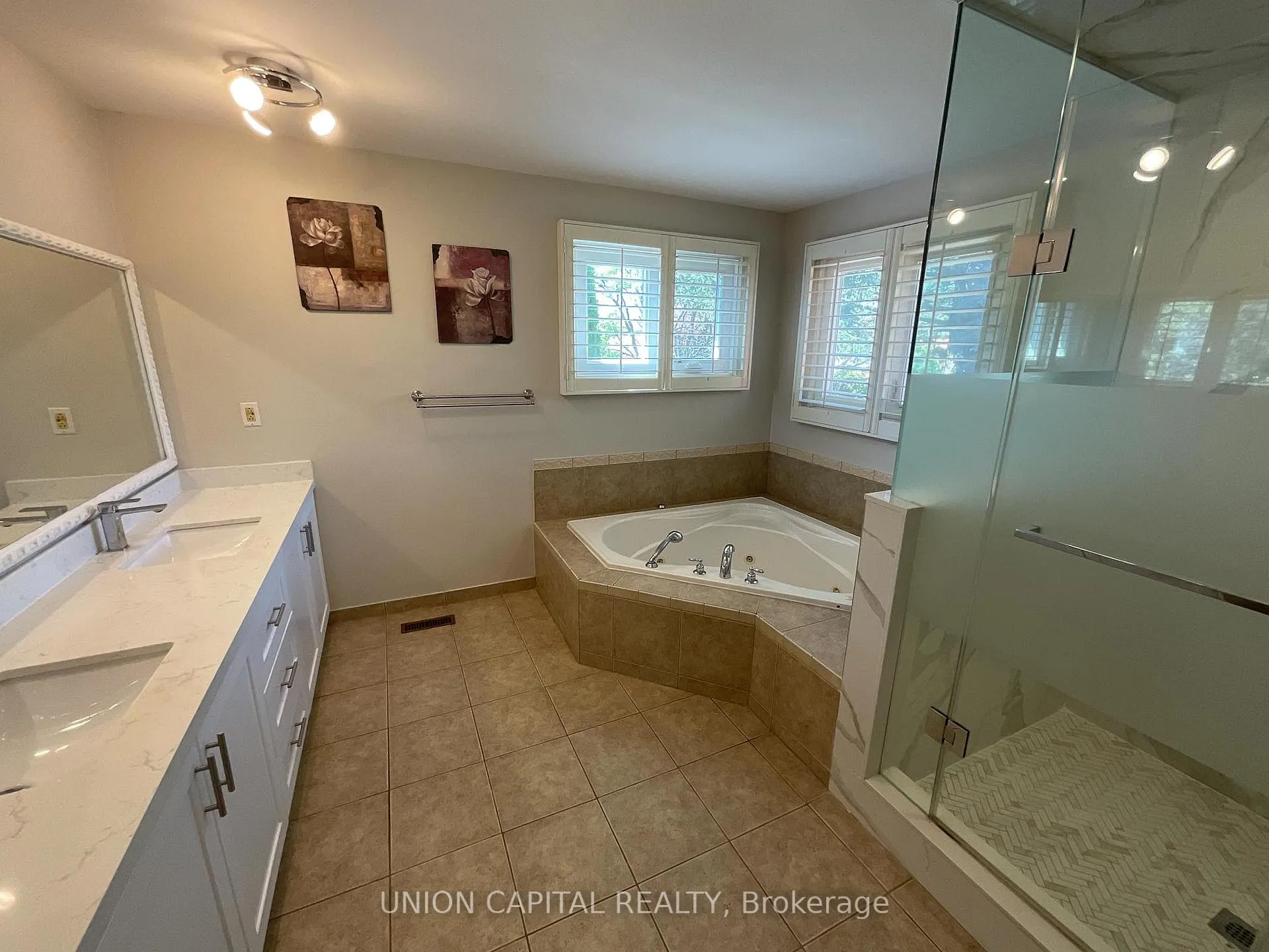 Photo 43 of 60 Brooklyn Crescent, Markham, Markville — HOMEH