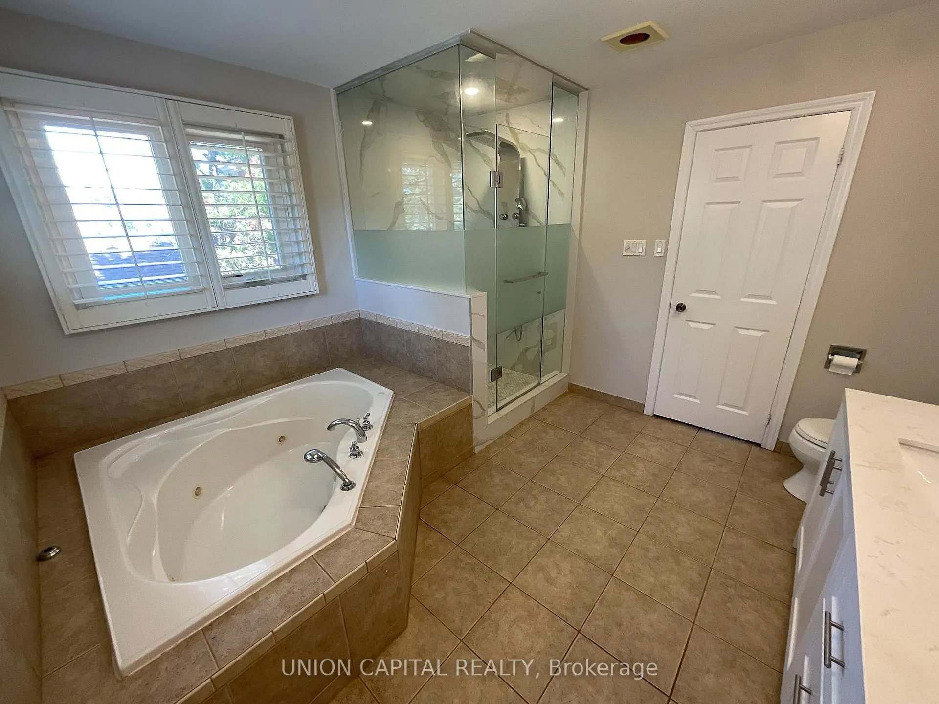 Photo 45 of 60 Brooklyn Crescent, Markham, Markville — HOMEH