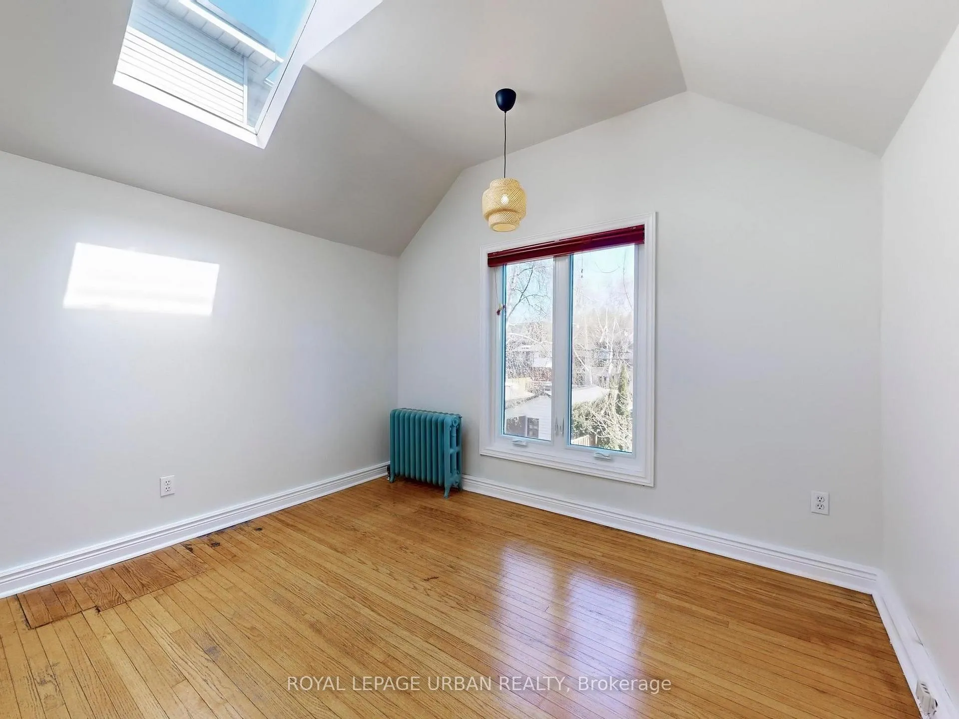 Photo 19 of 125 Chester Avenue, Toronto, Playter Estates-Danforth — HOMEH