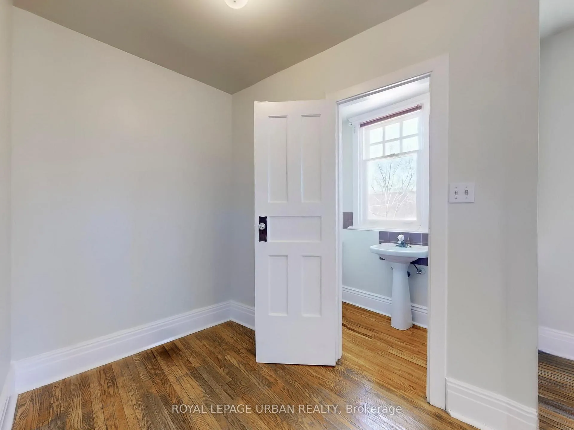 Photo 32 of 125 Chester Avenue, Toronto, Playter Estates-Danforth — HOMEH