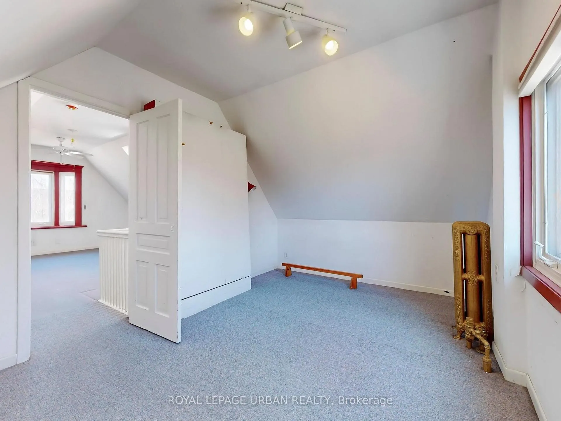 Photo 37 of 125 Chester Avenue, Toronto, Playter Estates-Danforth — HOMEH