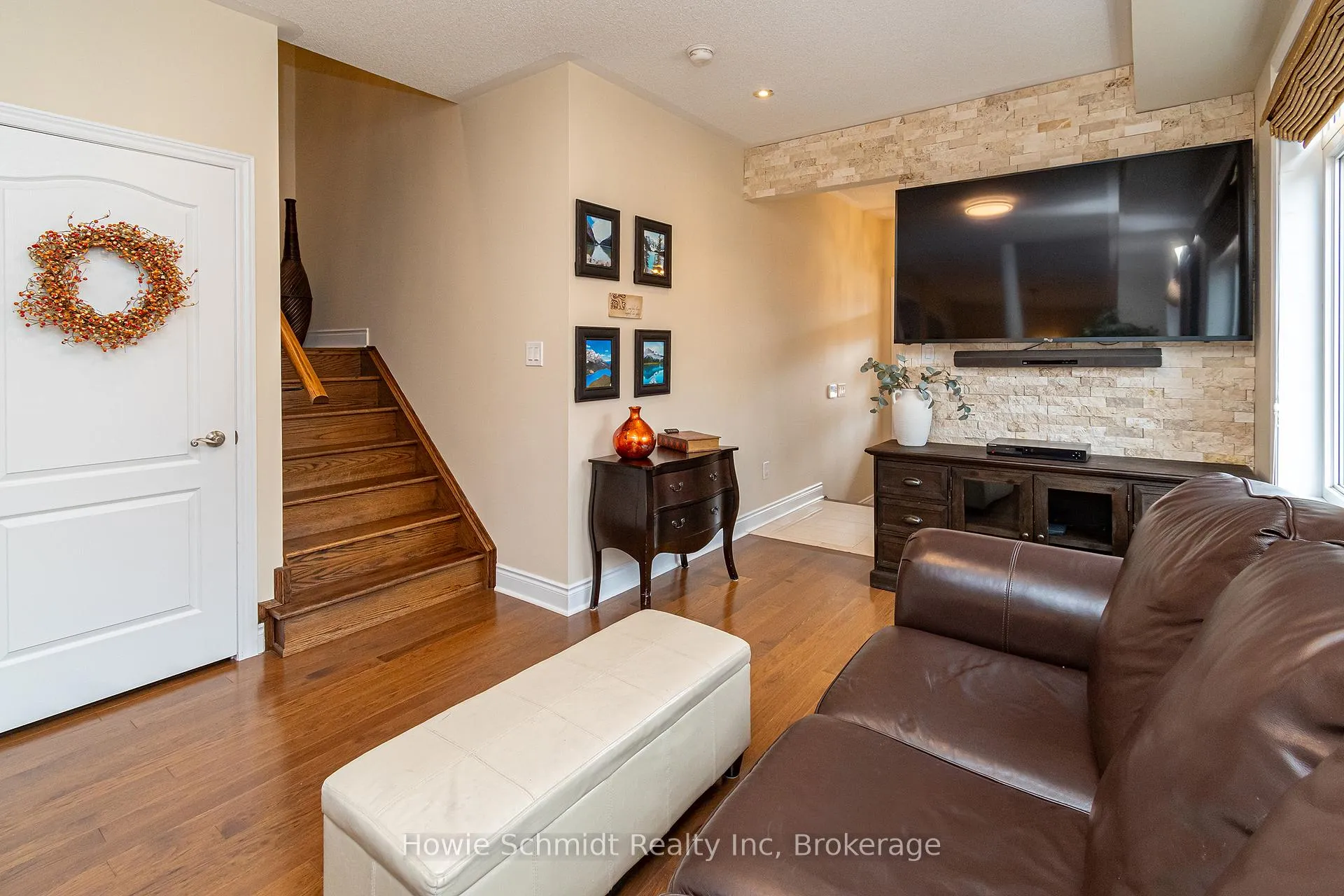 Photo 16 of 67 Forsyth Crescent, Barrie, West Bayfield — HOMEH