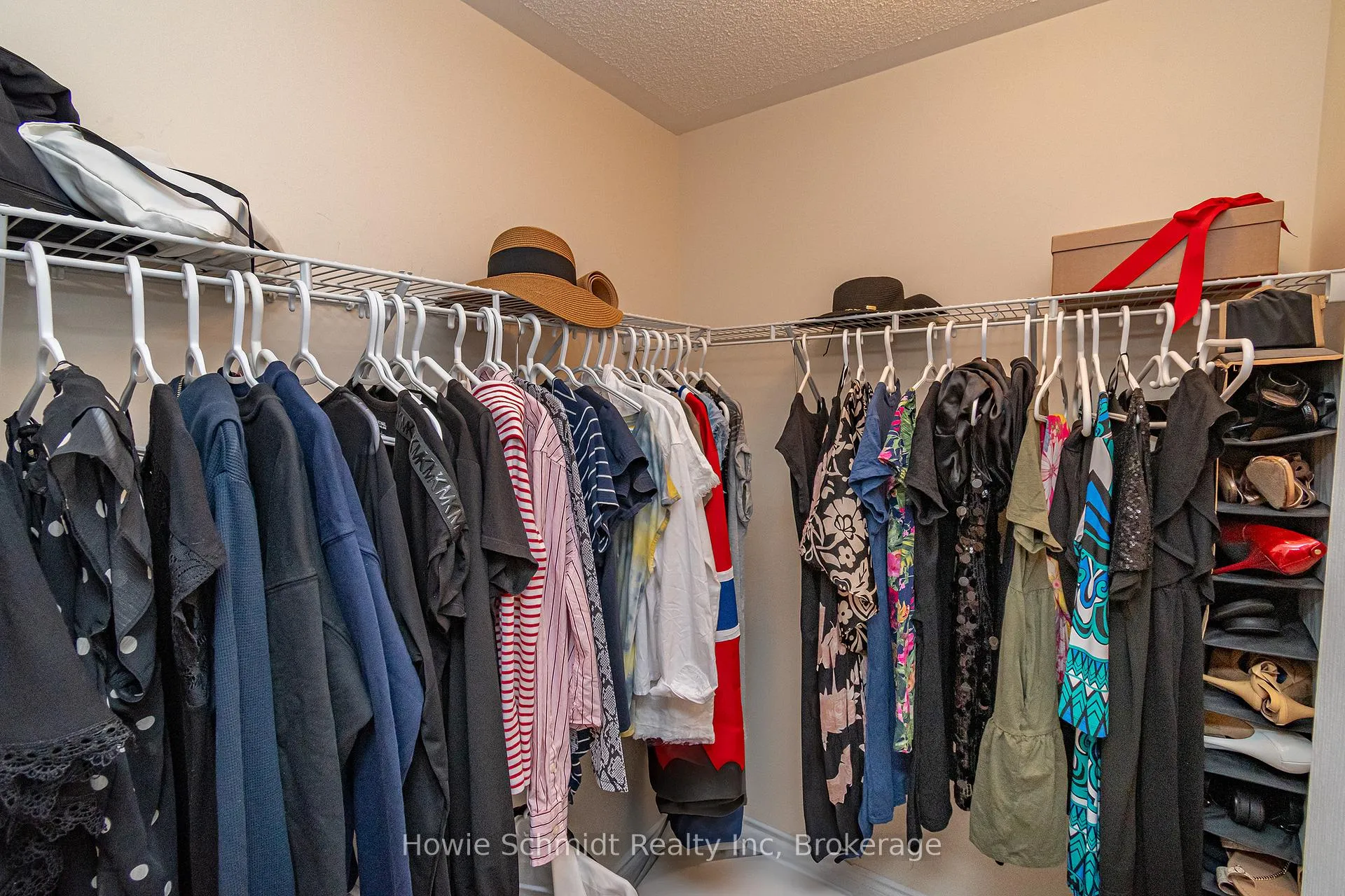 Photo 24 of 67 Forsyth Crescent, Barrie, West Bayfield — HOMEH