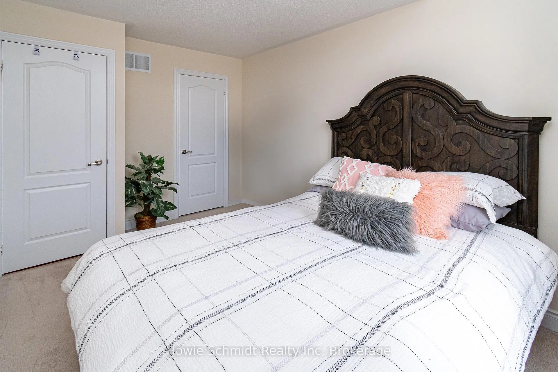 Photo 30 of 67 Forsyth Crescent, Barrie, West Bayfield — HOMEH