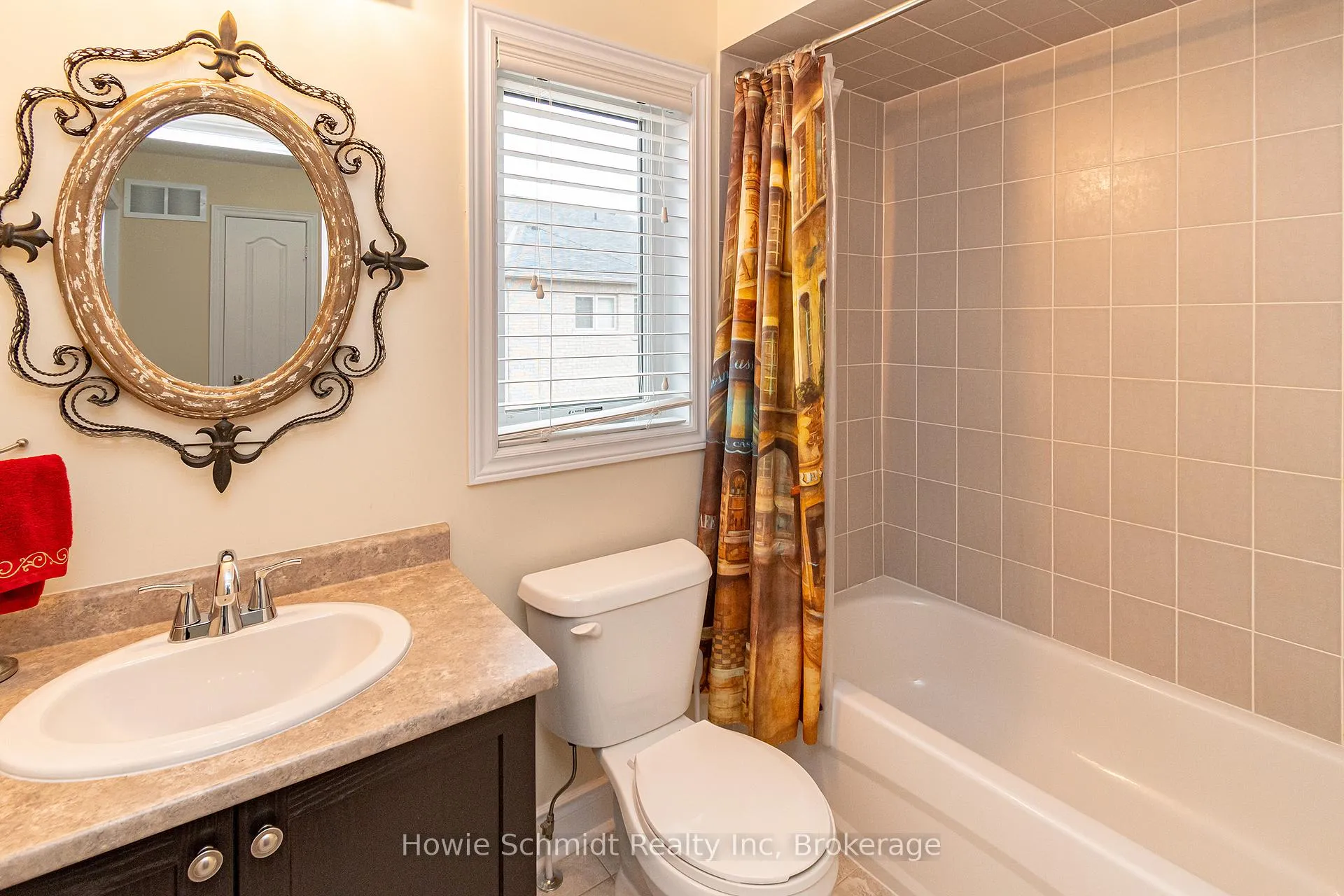 Photo 33 of 67 Forsyth Crescent, Barrie, West Bayfield — HOMEH