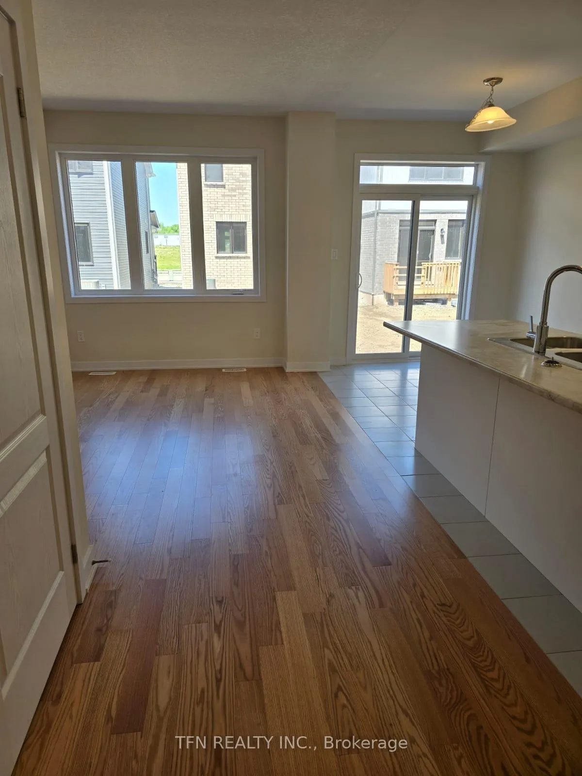 Photo 6 of 73 Keelson Street, Welland, Dain City — HOMEH